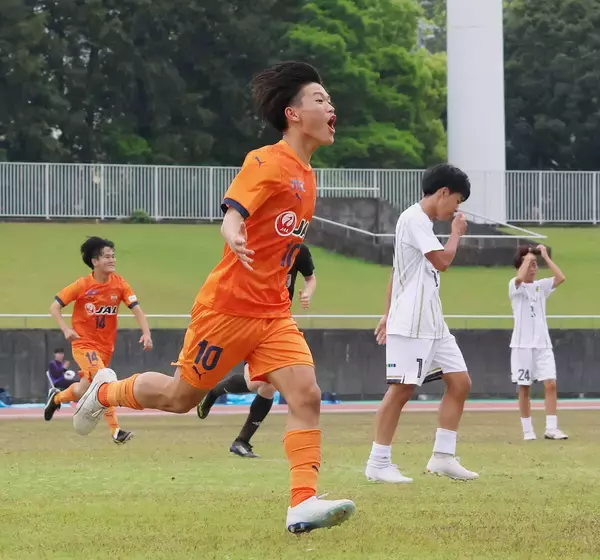 【高校サッカー】清水ユースが東海大静岡翔洋に快勝　ＭＦ杉山琥二郎が３戦連続弾＆全３得点に絡む…高円宮杯Ｕ―１８プリンスリーグ東海