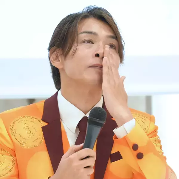 「純烈」卒業発表の白川裕二郎、昨秋に亡くなった母思い涙「純烈は青春だったかな。こんなに密度の濃い時間はなかった」