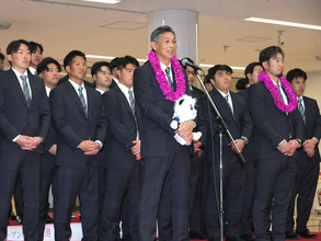 【西武】日南市長が高市首相ばり激励！「練習に、練習を、練習を、練習を、練習を、練習を重ねて…」歓迎セレモニー