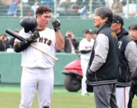 【巨人】リチャード「いい時間」　松井秀喜臨時コーチからの金言は「僕だけの秘密です」　ホームラン増産期待される