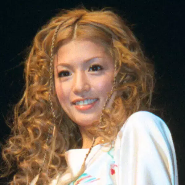 元「ギャルのカリスマ」の「奇跡の１枚」に衝撃！「ものすごく…」４７歳になった安西ひろこ「美しすぎ」