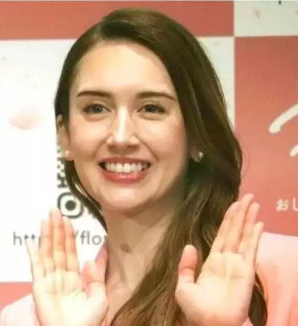 「改名した元ＴＢＳ美人アナ　小学生時代の美少女ぶりに騒然「可愛すぎ」「整ってる」離婚したアンヌ遙香」の画像