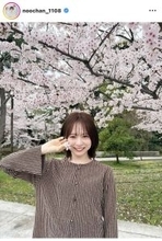 ＡＫＢ４８・倉野尾成美、満開の桜を楽しむプラベショット！「まじ綺麗」「可愛すぎて辛い」「めっちゃ絵になってます」