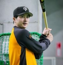 【巨人】泉口友汰が屋外フリー打撃再開　バックスクリーン右横へ特大弾も披露　脳しんとうから１軍復帰へ前進