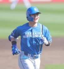 【日本ハム】清宮幸太郎が３戦ぶりの一発　７号ソロに「かっちゃんに負けじと打ちました」