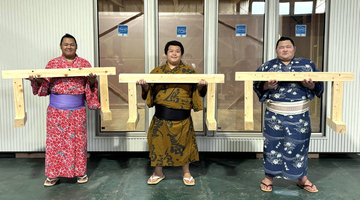 安治川部屋の３力士が職業体験　家造りの工程を体験「貴重な経験になった」…力士のセカンドキャリア支援の一環として開催
