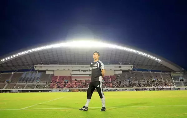 日本代表が練習開始　ＭＦ中村敬斗、ＭＦ久保建英、ＦＷ上田綺世らピッチで調整…２８日ベネズエラ戦