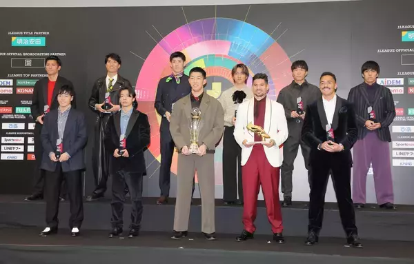 【Ｊリーグアウォーズ】柏からは“太陽”と“頭脳”がベストイレブンに選出…古賀「素直にうれしい」小泉「驚いている」