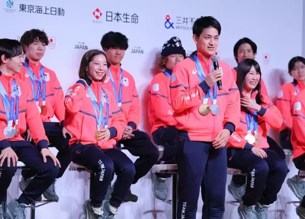 【五輪】「りくりゅう」木原龍一「キャンピングカーでアメリカを横断したい」　選手団帰国会見