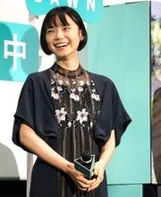 古川琴音、声優初挑戦を楽しむ「身体が無理なことを、絵を見ながらやるのは面白かった」…アニメ映画「花緑青が明けるに」舞台あいさつ