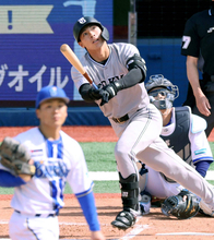 【巨人】育成の星！平山功太がプロ１号「会心の当たりで、最高の結果」　直球を捉えて左中間へ