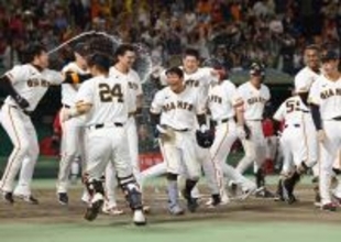 巨人・佐々木俊輔、ライバル加入で甘さを痛感し力に！プロ初のサヨナラ２ラン「最高です！　もう、気持ちよかったです」