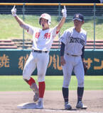 「【高校野球】智弁和歌山が３年連続決勝進出　楠本龍生が走者一掃の三塁打「チャンスは面白い」…近畿大会」の画像1