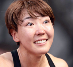 東京五輪陸上代表の寺田明日香さんがＮＨＫにゲスト出演　トレーナーが同じ大栄翔が勝ち「本当によかったです。緊張しました」