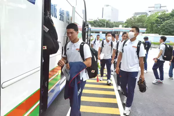【Ｕ―１８】高校日本代表が台湾到着　末吉良丞「（台湾は）ちょっとジメジメしてるところが沖縄と似てるのかな」　７日は香港と初戦