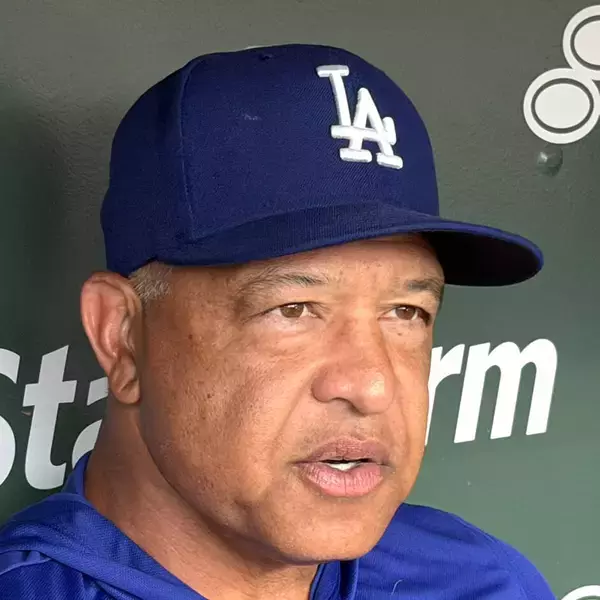 大谷翔平と“ダブルパンチ”　ドジャース・フリーマンが右膝痛で休養　ロバーツ監督「打撃が崩れてしまう」軽症強調も１２日まで欠場の可能性