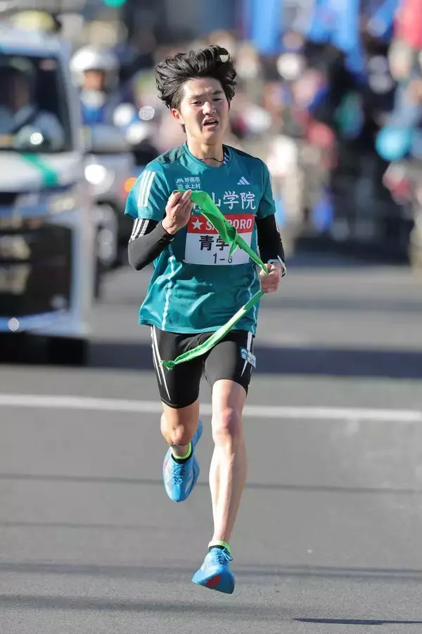 【箱根駅伝】青学大がトップ通過　２位早大と１分以上差を広げタスキリレー
