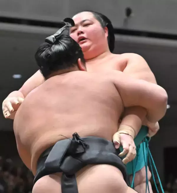 ”３ない相撲”の琴桜に問う「何がしたかったんだ」　伯乃富士を蹴散らしてほしかった…元大関・琴風の目