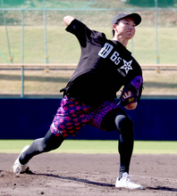 【阪神】湯浅京己が自主トレ公開「今年は開幕からシーズンを通してチームの力になりたい」沖縄・宜野座で８時間汗