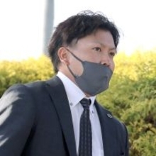 【巨人】１軍キャンプ抜てきの育成ルーキー知念大成「このチャンスをつかめるよう」不慣れな飛行機移動には苦戦？