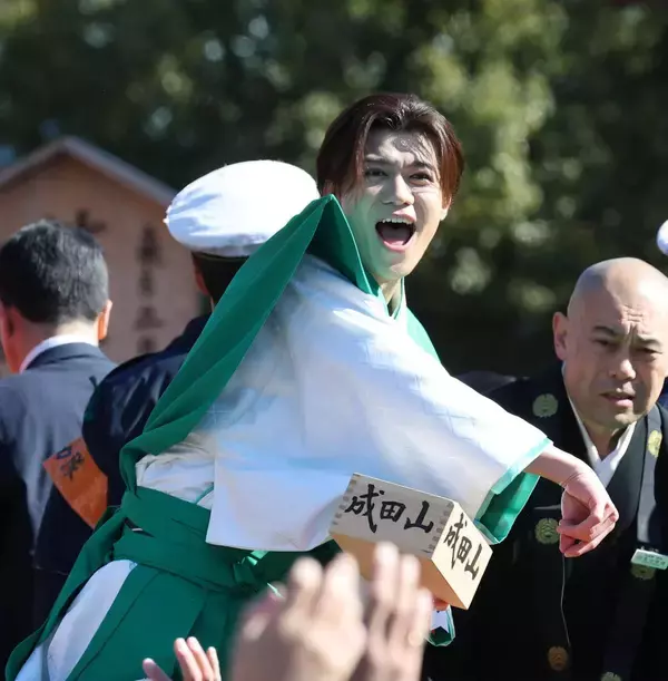 新浜レオン　特別な場所・成田山新勝寺で大遠投の豆まきを披露「１年のスタートは新勝寺の豆まき」