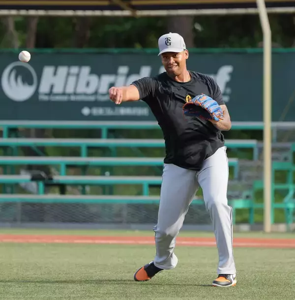 【セパ公示】（１９日）巨人がルシアーノを登録し、ウィットリーを抹消　ロッテが田村龍弘を登録　