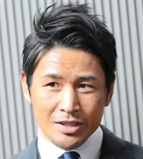 魔裟斗　イケメン長男が「そっくり」「めっちゃ男前」「すでにスター性」「モテそう」モデルデビューも