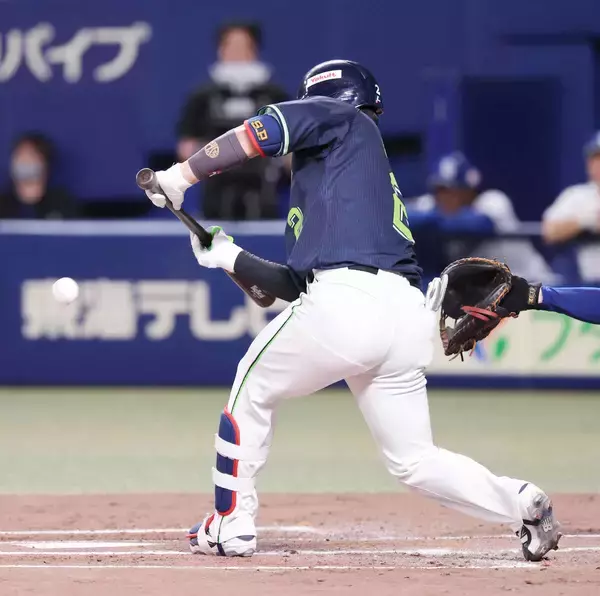 【ヤクルト】犠打数１２球団最少チームが今季初の１試合複数犠打　高橋宏斗から５点奪い攻略