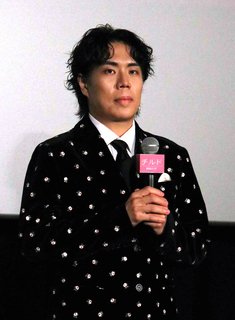 令和ロマン・髙比良くるま「お兄ちゃんと言っても過言ではない」　監督業でもアドバイス受けた染谷将太に感謝