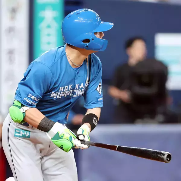 【日本ハム】新庄ハム、試合開始５分、わずか４球で２点先取、２番・清宮幸太郎が右翼へ特大先制１１号２ラン