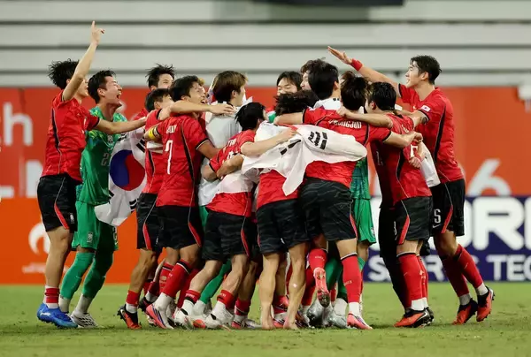 【サッカーU２１】男子優勝は韓国…４連覇達成に泣き崩れる選手も　金メダル獲得で兵役免除の条件クリア…アジア大会