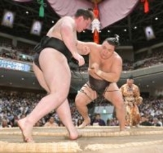 関脇・霧島、３度目Ｖへ安青錦との１差守った　三役で１０勝到達し再大関への起点つくった