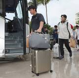 「侍ジャパンＮＰＢ組が早くもマイアミのホテル出発　試合終了約９時間後に帰路へ」の画像1