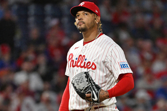 フィリーズがウォーカーを解雇　４年１１５億円契約の最終年　今季は１勝４敗で防御率９・１３の右腕
