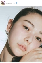 元ＨＫＴ４８が胸元ざっくり！「大人っぽく見える」「美肌美人」「可愛くて、ピカピカ」村重杏奈に反響