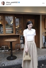 吉井美優「最近ぽかぽか」秋コーデでお散歩ショット　「美人すぎる」「穏やかイイネ」「かわいい色でとても好き」