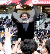 【大学ラグビー】明大・神鳥裕之監督　初めての胴上げは「怖かった」決勝３度目挑戦で悲願