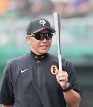 【巨人】阿部慎之助監督　長嶋茂雄さんの遺品ブローチもらった秘話を披露「開幕には必ずつけていく」ミスター生誕９０年