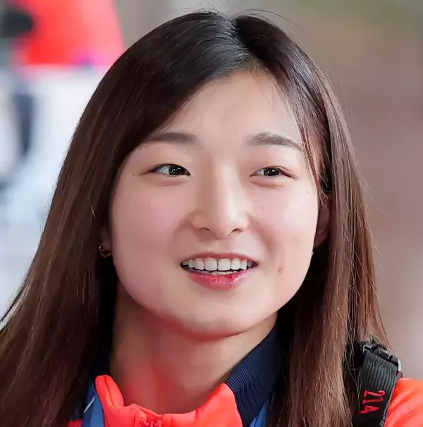 【フィギュア】坂本花織「将来的には、令和版・中野先生に」　表彰式で特別功労賞を受賞、今後進む指導の道へ抱負語る