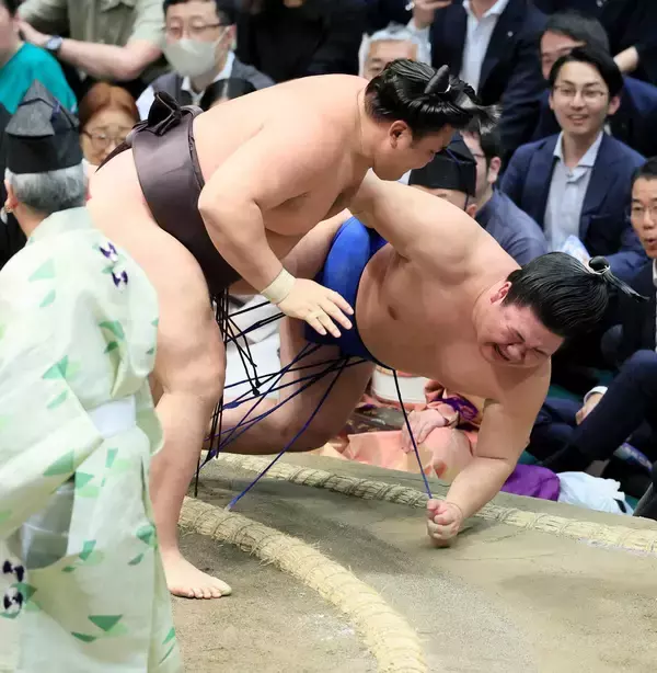 先場所優勝の霧島は３連勝　琴桜は初白星　若隆景も土つかずの３勝目