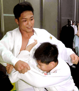 柔道ミャンマー代表監督を務めた釧路市出身の平沼大和さん…牛も入り込む道場で指導し同国史上初のメダル獲得に貢献