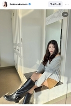 美人気象予報士、ミニスカから美脚スラリ！全身ショットでフォロワー魅了「美しい」「やっぱりミニが好き」…穂川果音
