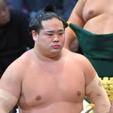 「初場所１２日目から休場の幕内・錦富士は「頚椎椎間板ヘルニアなどで２週間の安静加療」…１１日目までは６勝５敗」の画像1