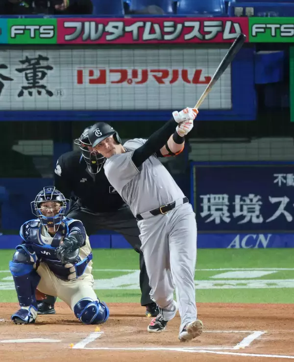 【巨人】“阿部マジック”４番・ダルベックが３戦連発の５号ソロ　「坂本選手に『ノーパワー』と言われたので…」
