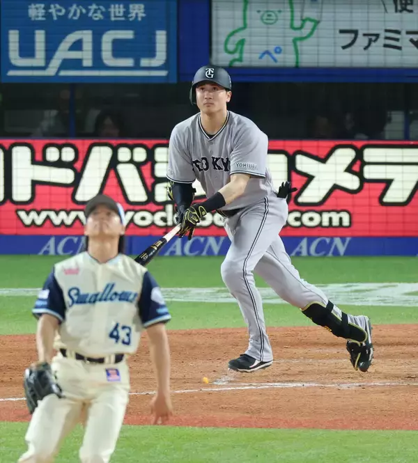 【巨人】泉口友汰の中犠飛で５戦連続の先制　待ってました！泉口の打点は１０日のヤクルト戦以来