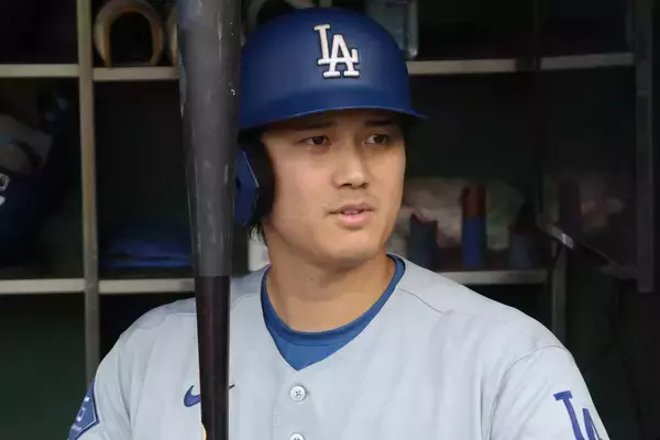 大谷翔平、１０点リードの８回に代打送られて途中交代　４打数１安打　スキーンズ撃ちならずも７回に“レインボー適時二塁打”含む２打席で２打点