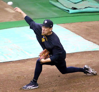 【巨人】２軍調整中の田中将大、久保巡回投手コーチと再タッグ　Ｇ球場で熱投７０球