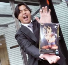 【巨人】育成ドラ４・河野優作が孫悟空のフィギュアと入寮　スーパーサイヤ人のようにパワーアップへ