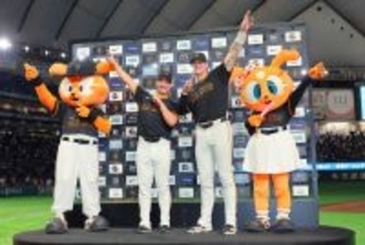 【巨人】７号ソロ放ったキャベッジ、３００号達成の坂本勇人は「伝説的」記念Ｔシャツは４、５枚購入