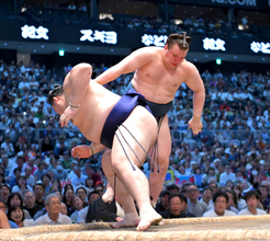 安青錦が横綱・大の里に初勝利「相撲としては良くなかったが、体の反応が良かった」…大関復帰まで残り２勝